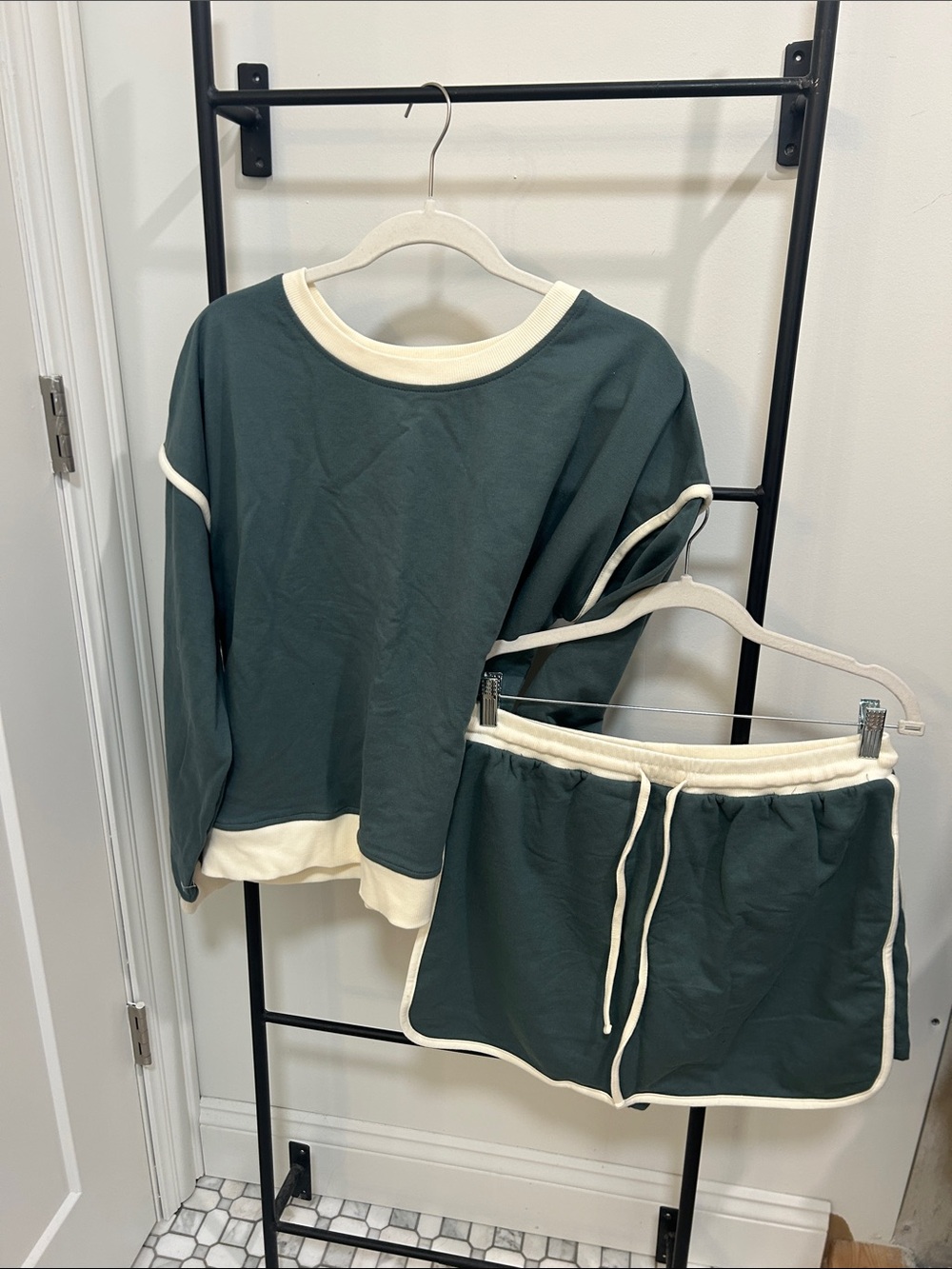 Zenana outfitters skort set in ash jade size large new